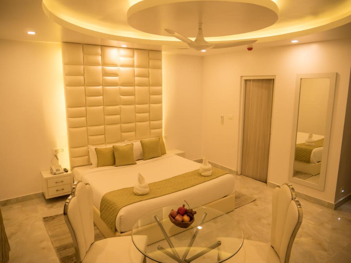 Hotel Blue Waves Jangli Ghāt Dış mekan fotoğraf