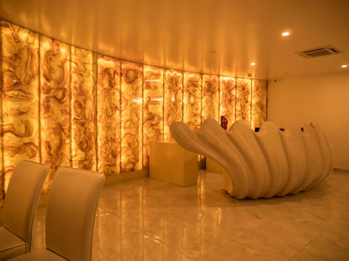 Hotel Blue Waves Jangli Ghāt Dış mekan fotoğraf